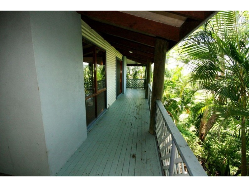 3 Macona Crescent, Cannonvale QLD 4802