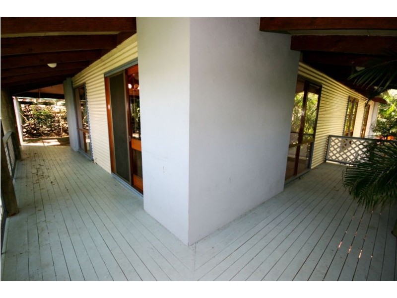 3 Macona Crescent, Cannonvale QLD 4802