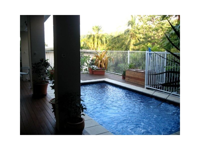 12 Manooka Drive, Cannonvale QLD 4802