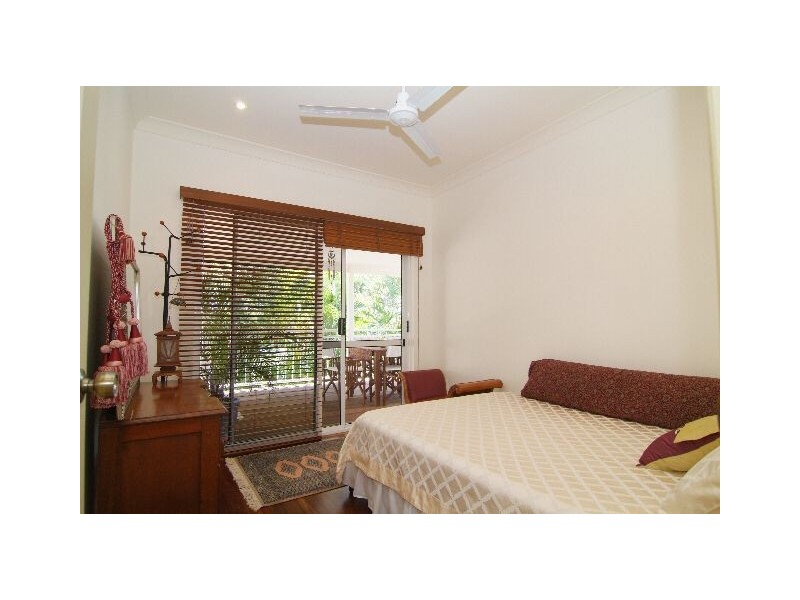 14 Passage Avenue, Shute Harbour QLD 4802