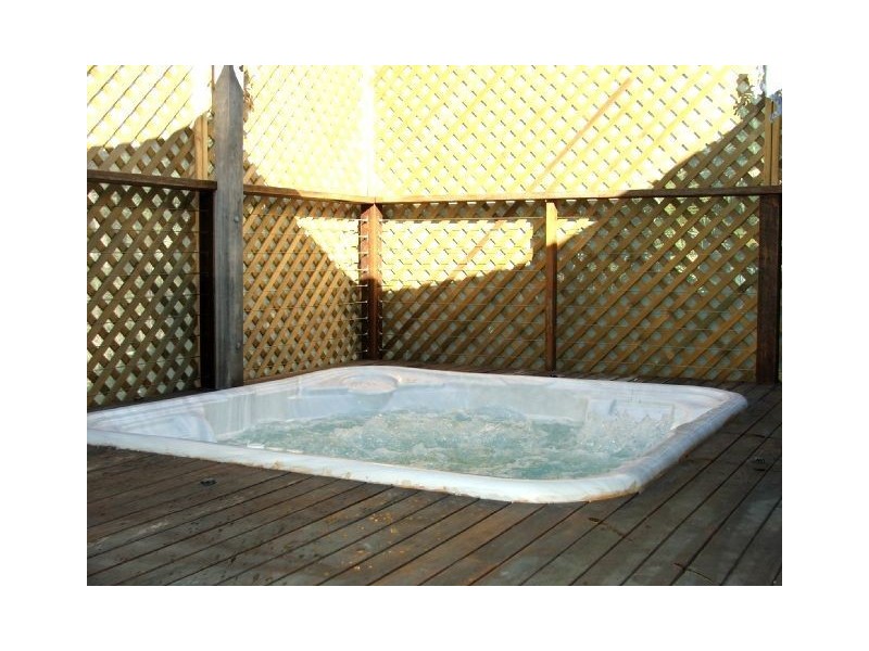 19 Stewart Drive, Cannonvale QLD 4802