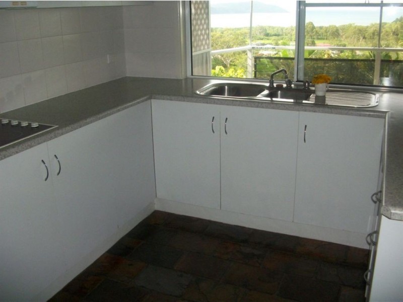 28 Country Road, Cannonvale QLD 4802