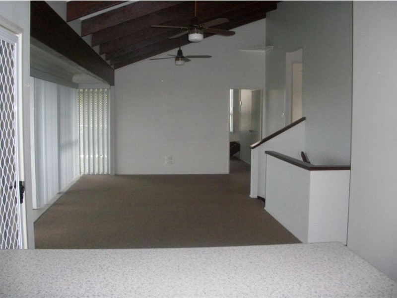 28 Country Road, Cannonvale QLD 4802