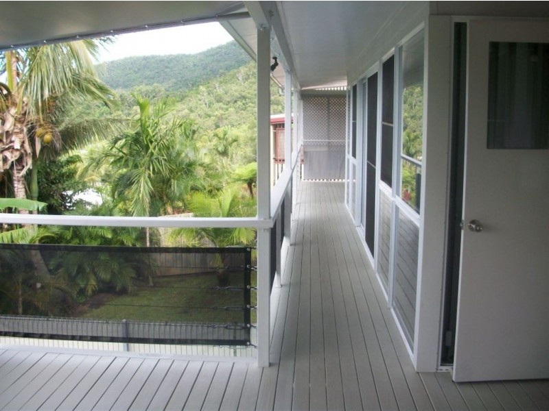 28 Country Road, Cannonvale QLD 4802