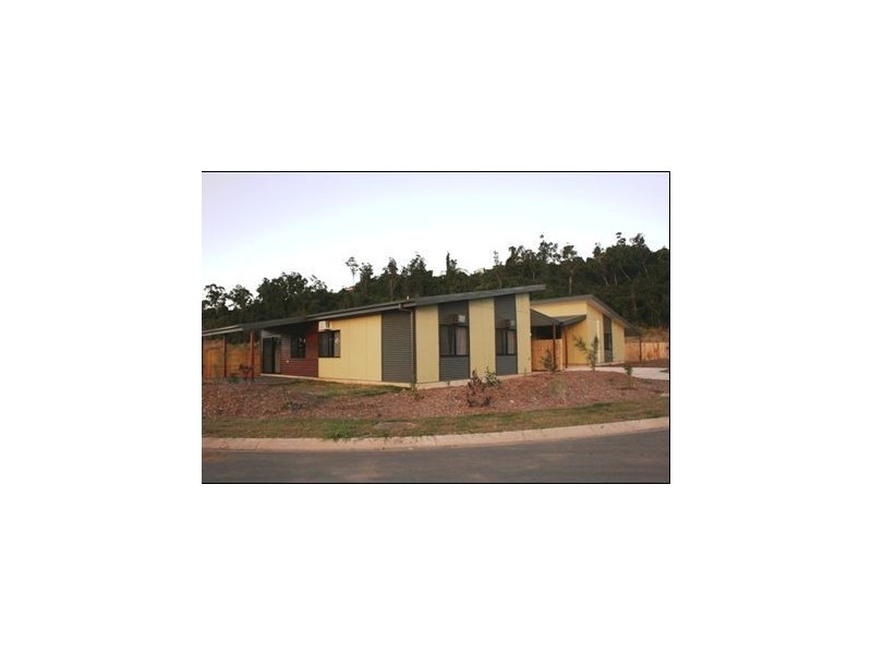 1/27 South Molle Blvd, Cannonvale QLD 4802