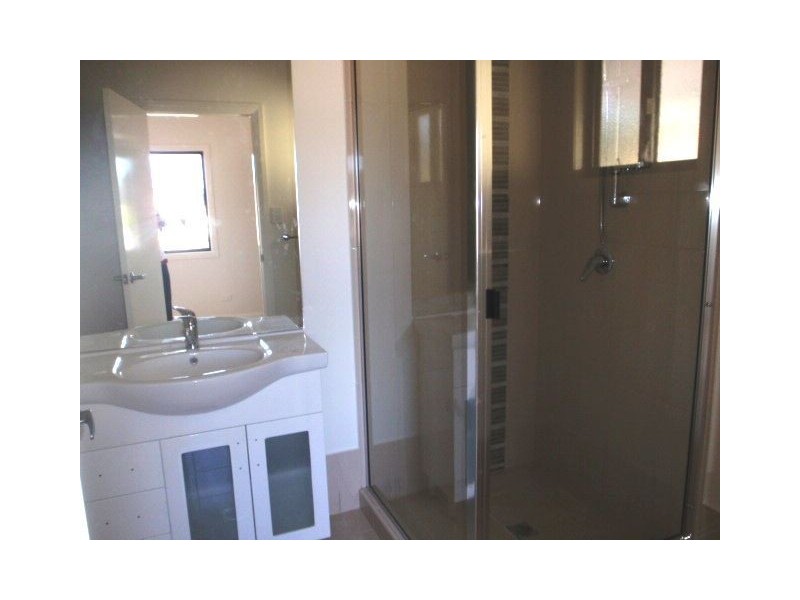 1/27 South Molle Blvd, Cannonvale QLD 4802