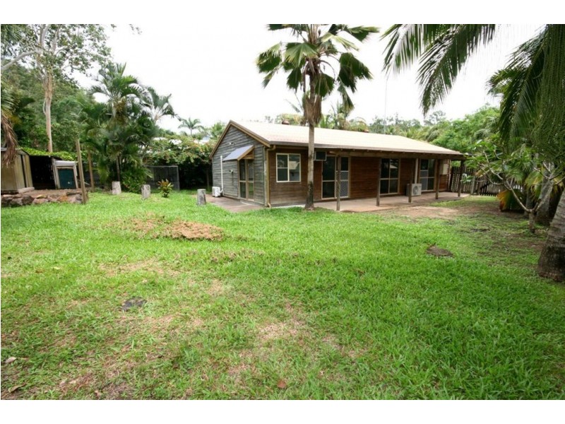27 Tropic Road, Cannonvale QLD 4802