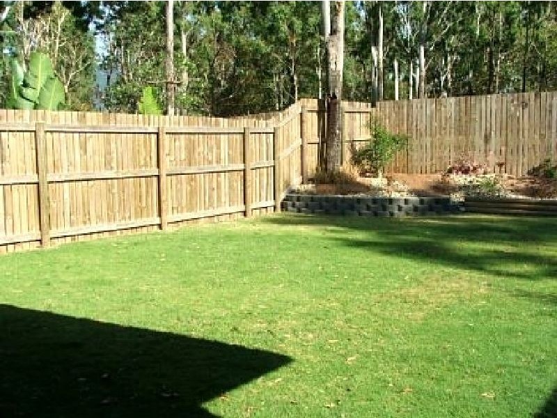 2/24 Links Drive, Cannonvale QLD 4802