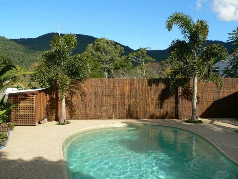 13 Hamilton Avenue, Cannonvale QLD 4802