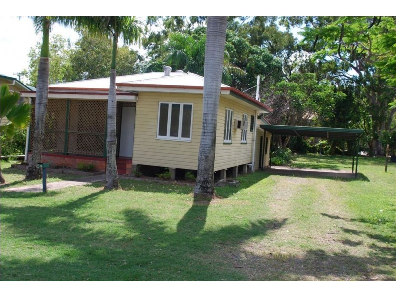 7 Beach Road, Cannonvale QLD 4802