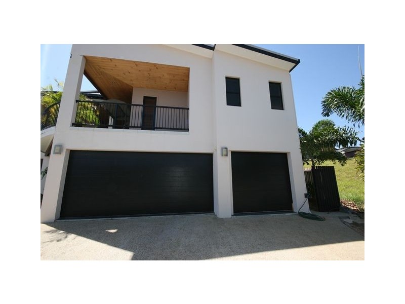 5 Whitehaven Crescent, Cannonvale QLD 4802