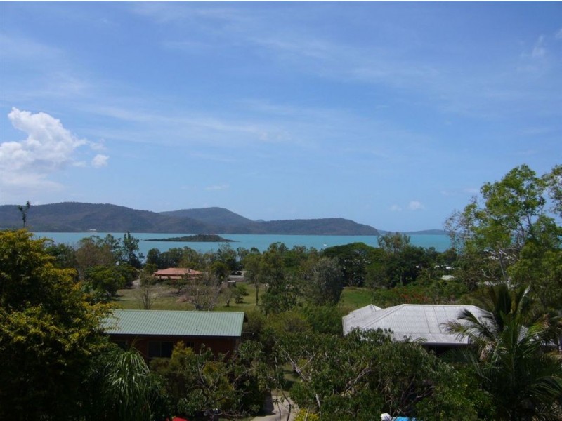 31 Jones Road, Cannonvale QLD 4802