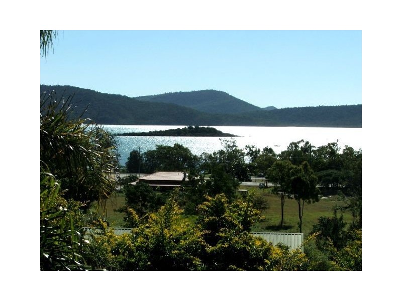 31 Jones Road, Cannonvale QLD 4802