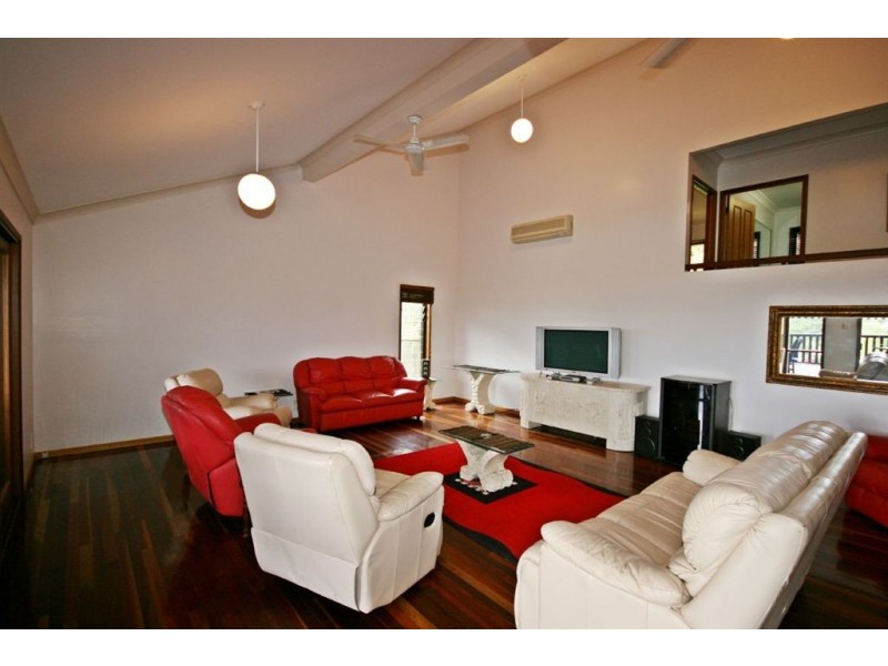 31 Jones Road, Cannonvale QLD 4802