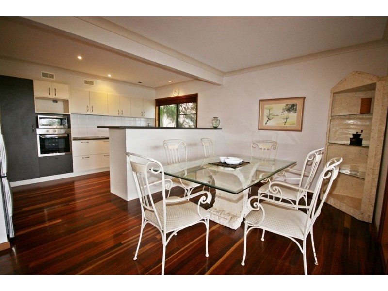 31 Jones Road, Cannonvale QLD 4802
