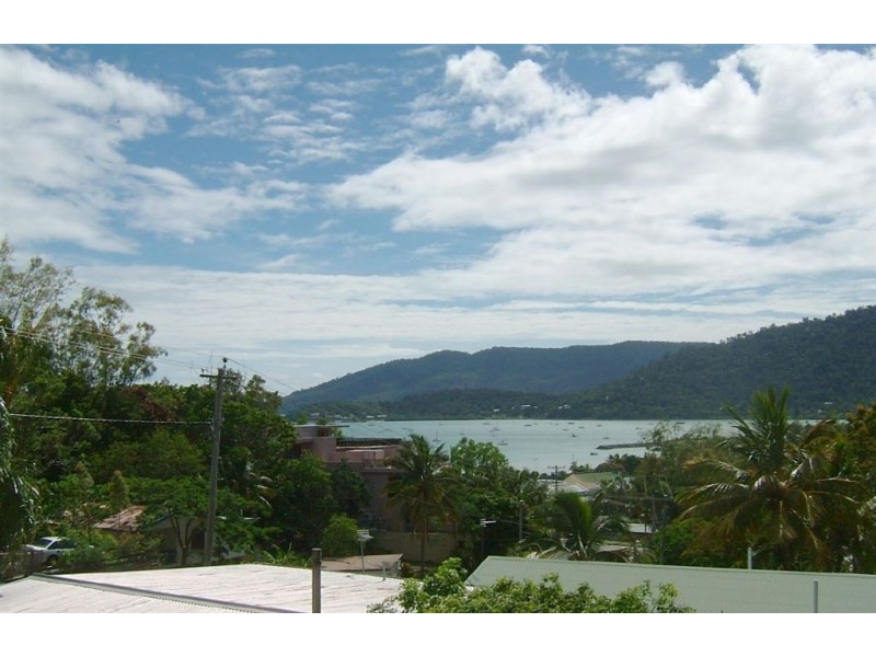 1/6 Begley street, Airlie Beach QLD 4802