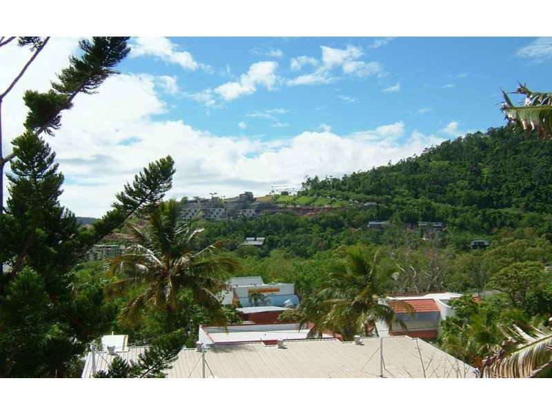 1/6 Begley street, Airlie Beach QLD 4802
