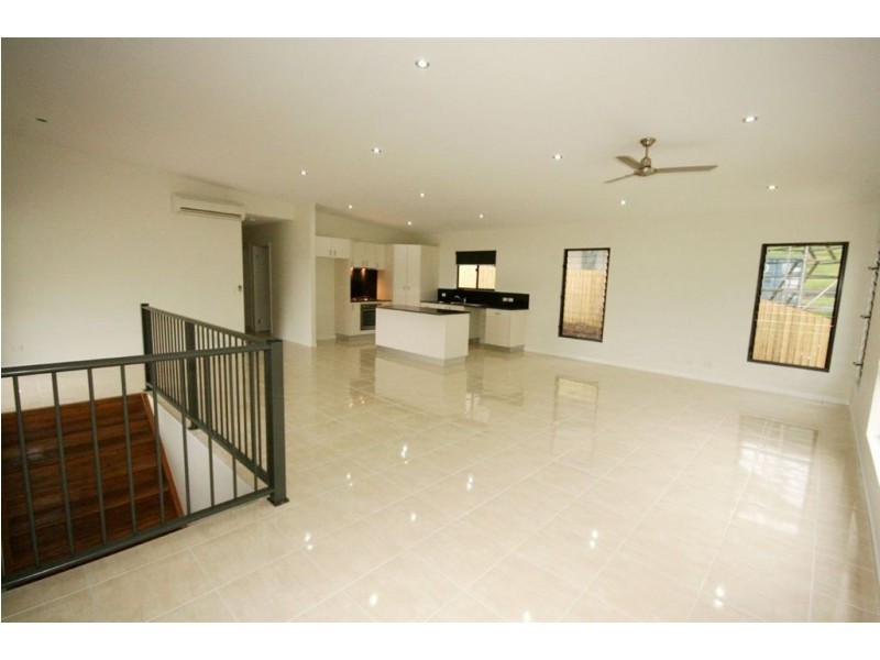 49 Eshelby Drive, Cannonvale QLD 4802