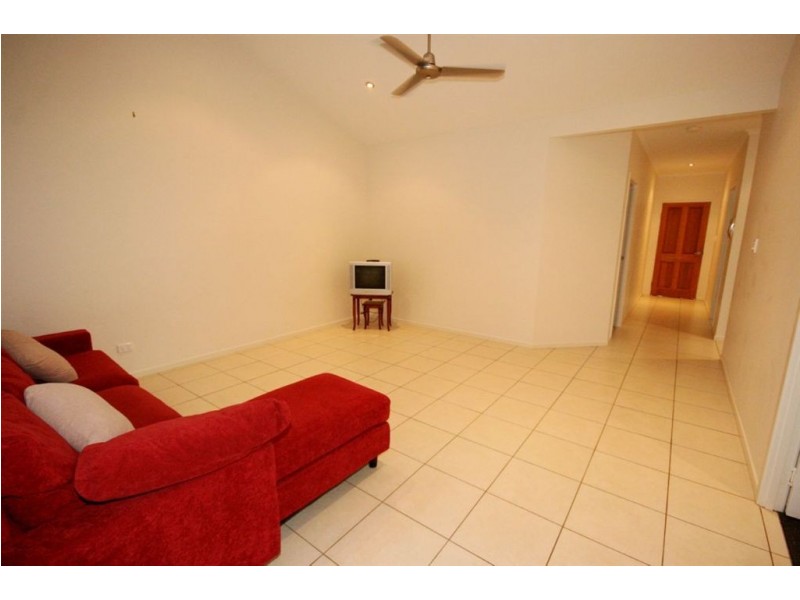 42/25 Abell Road, Cannonvale QLD 4802