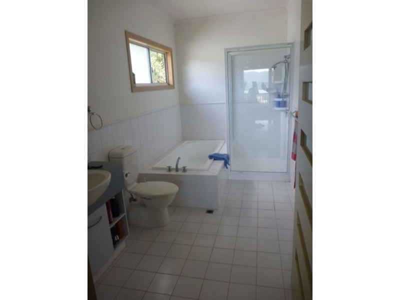 22 Nara, Airlie Beach QLD 4802