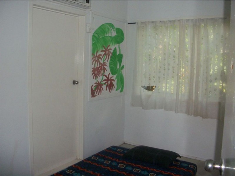 239 Shute Harbour Road, Airlie Beach QLD 4802