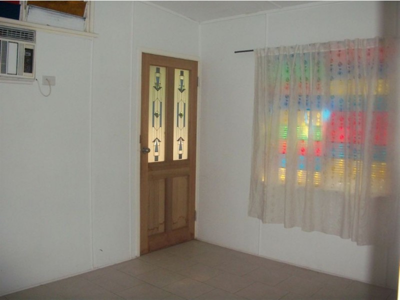 239 Shute Harbour Road, Airlie Beach QLD 4802