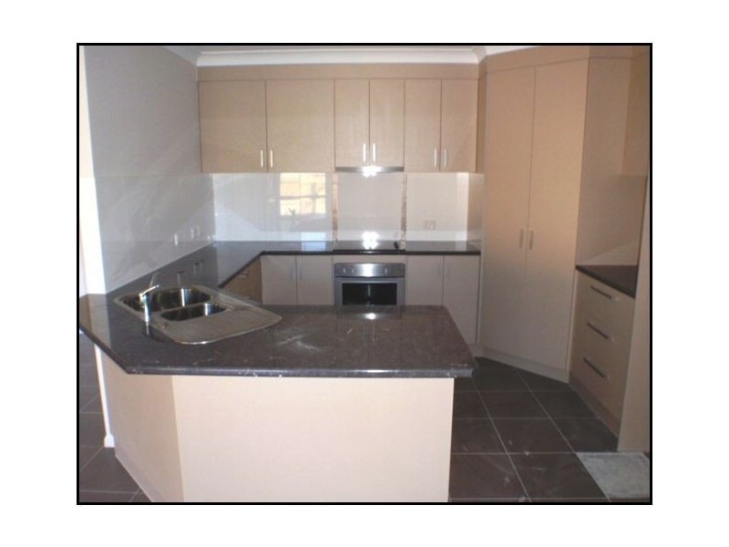 2/46 South Molle Boulevarde, Cannonvale QLD 4802