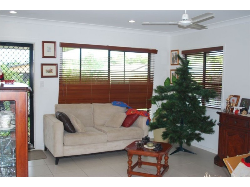 92 Abell Road, Cannonvale QLD 4802