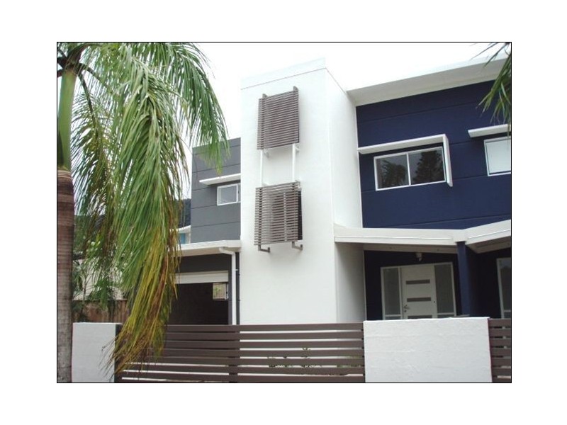 2/65 Manooka Drive, Cannonvale QLD 4802