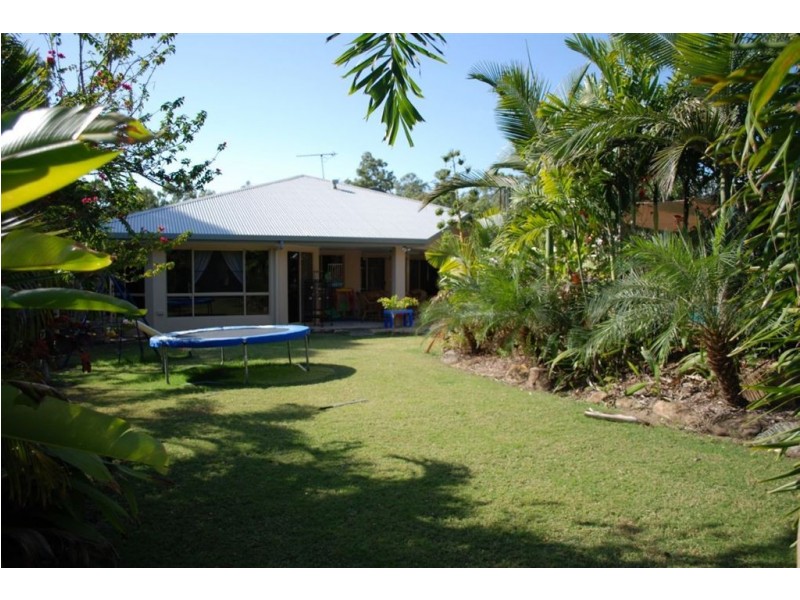 17 Links Drive, Cannonvale QLD 4802