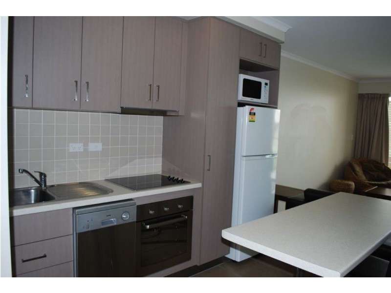 12b/14 Waterson Way, Airlie Beach QLD 4802