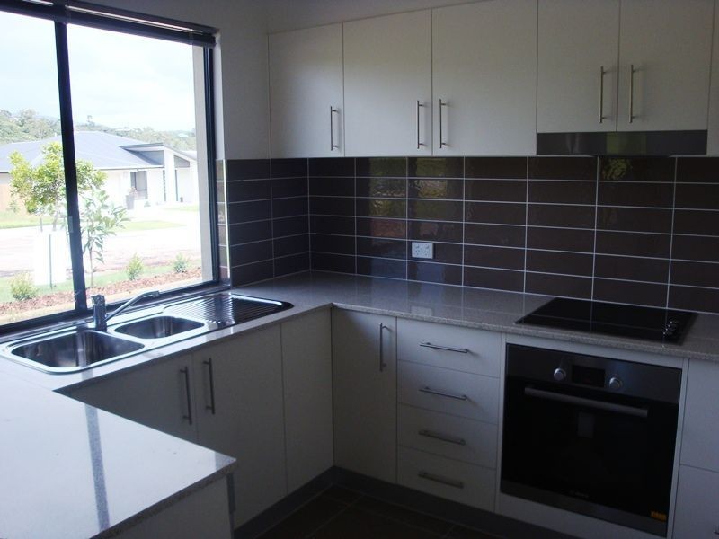1 Flinders Court, Cannonvale QLD 4802