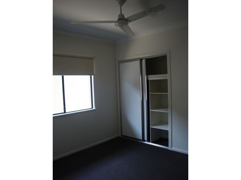 1 Flinders Court, Cannonvale QLD 4802