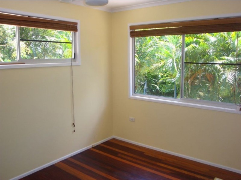 15 Wambiri Street, Cannonvale QLD 4802