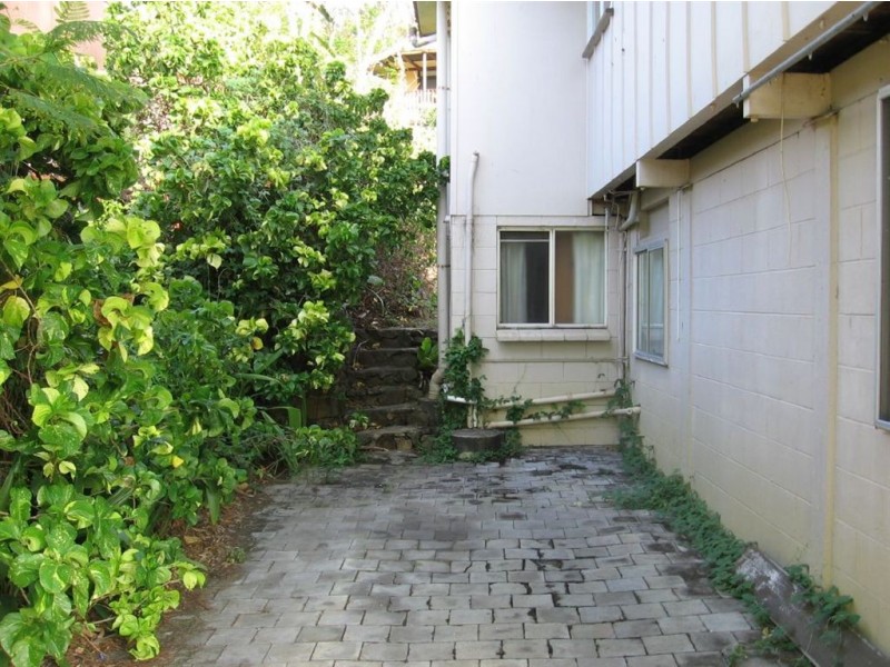 2/144 Shute Harbour Road, Cannonvale QLD 4802