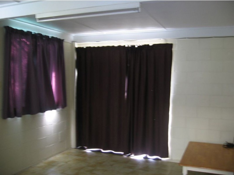 2/144 Shute Harbour Road, Cannonvale QLD 4802