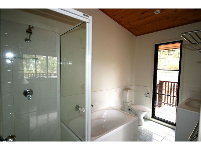 139 Parkland Drive, Cannonvale QLD 4802