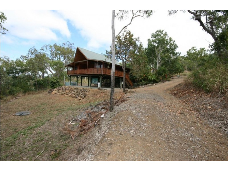 139 Parkland Drive, Cannonvale QLD 4802