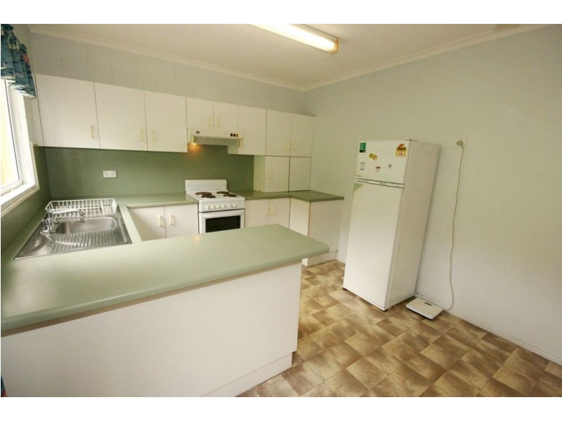 16/3 Eshelby Drive, Cannonvale QLD 4802