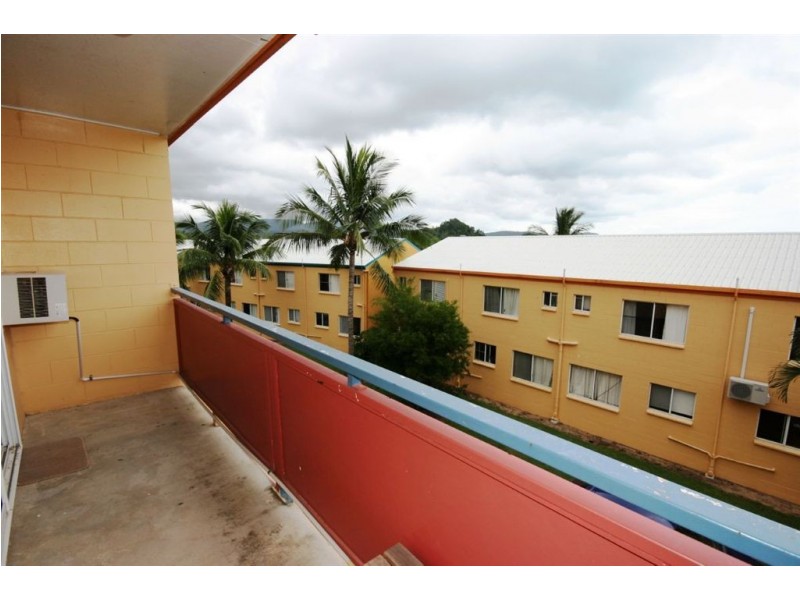 16/3 Eshelby Drive, Cannonvale QLD 4802