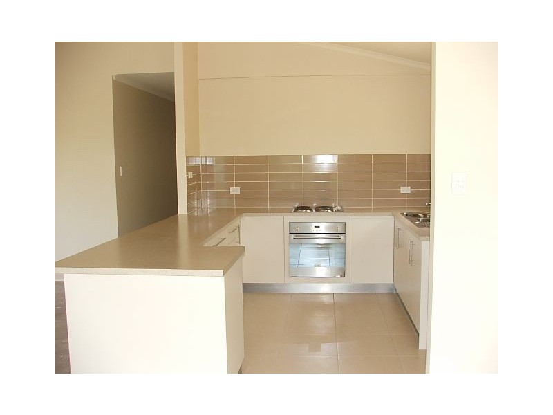 14 Grace Avenue, Cannonvale QLD 4802