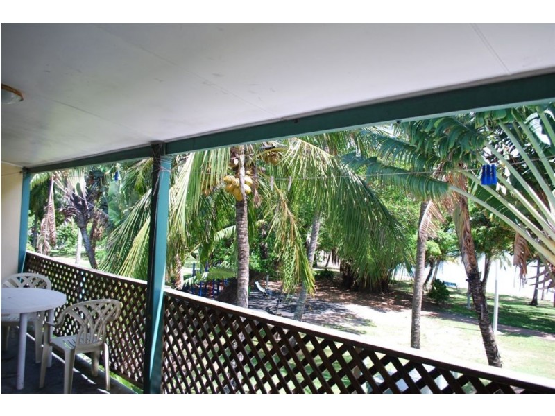 Unit 3/287 Shute Harbour Road, Cannonvale QLD 4802