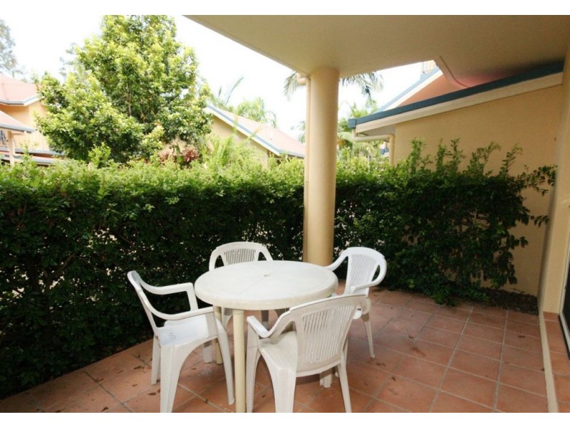 17/24 Beach Road, Cannonvale QLD 4802