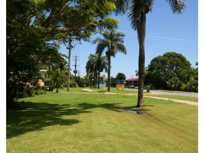 17/24 Beach Road, Cannonvale QLD 4802