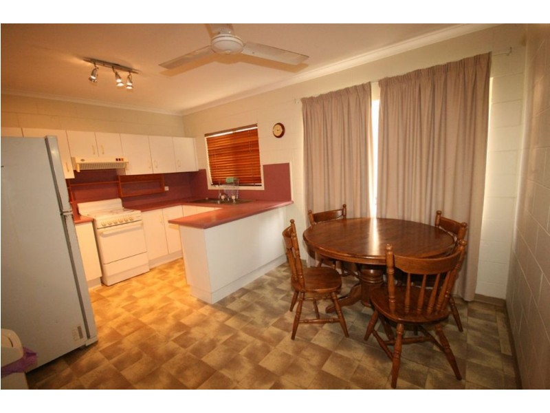 40/3 Eshelby Dr, Cannonvale QLD 4802