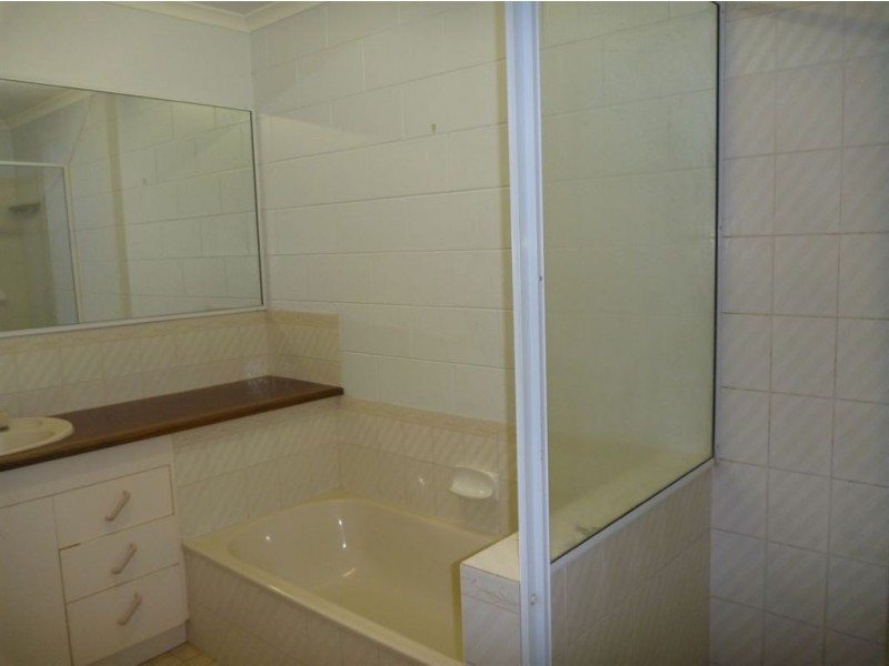 4/169 Shute Harbour Road, Cannonvale QLD 4802