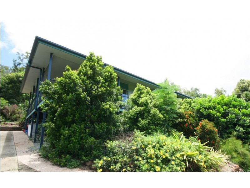 24 Pringle Road, Cannonvale QLD 4802