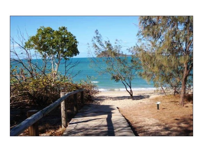57 Trochus Street, Dingo Beach QLD 4800