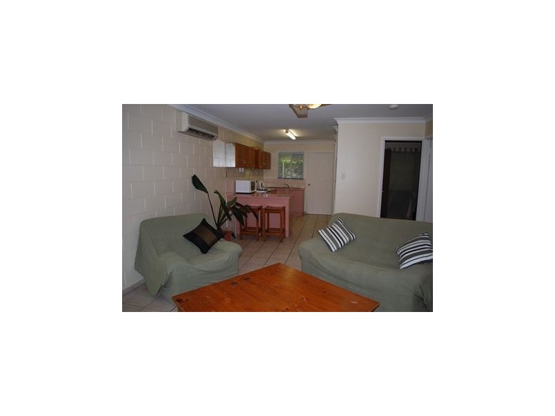 42/28 Island Drive, Cannonvale QLD 4802