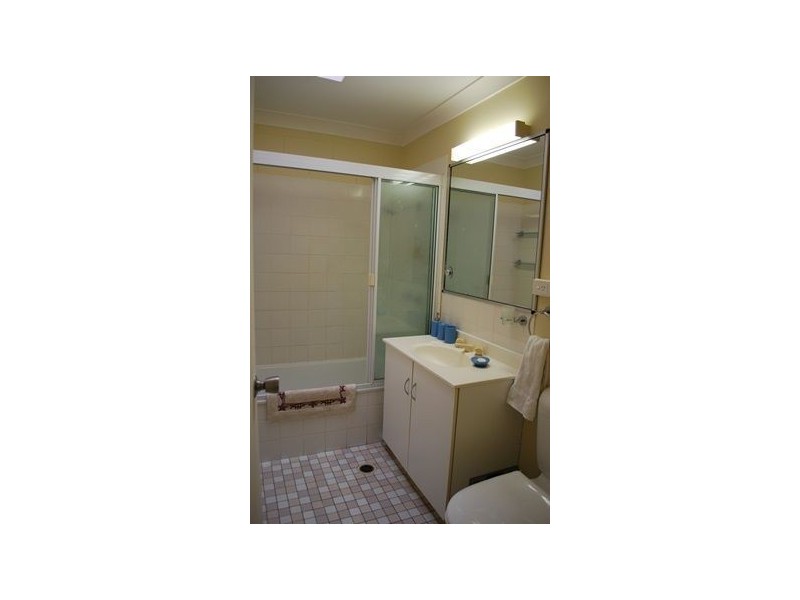 42/28 Island Drive, Cannonvale QLD 4802